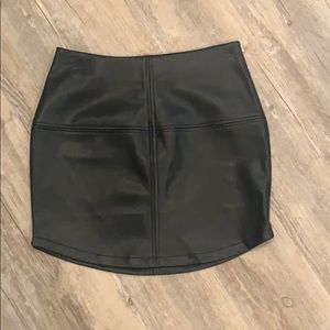 Faux leather mini skirt